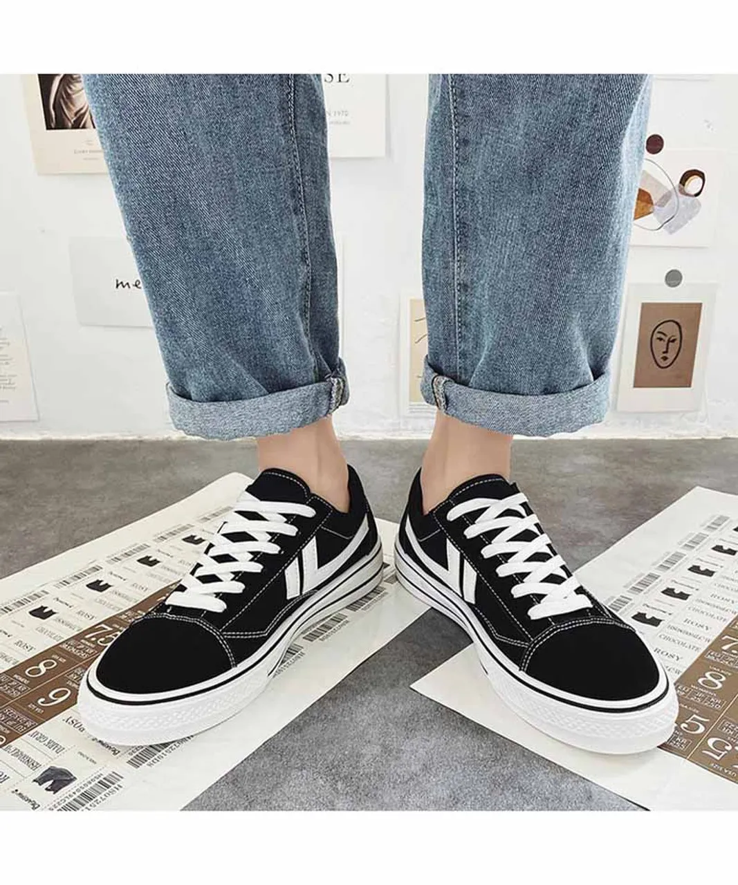 Black canvas stripe pattern lace up shoe sneaker