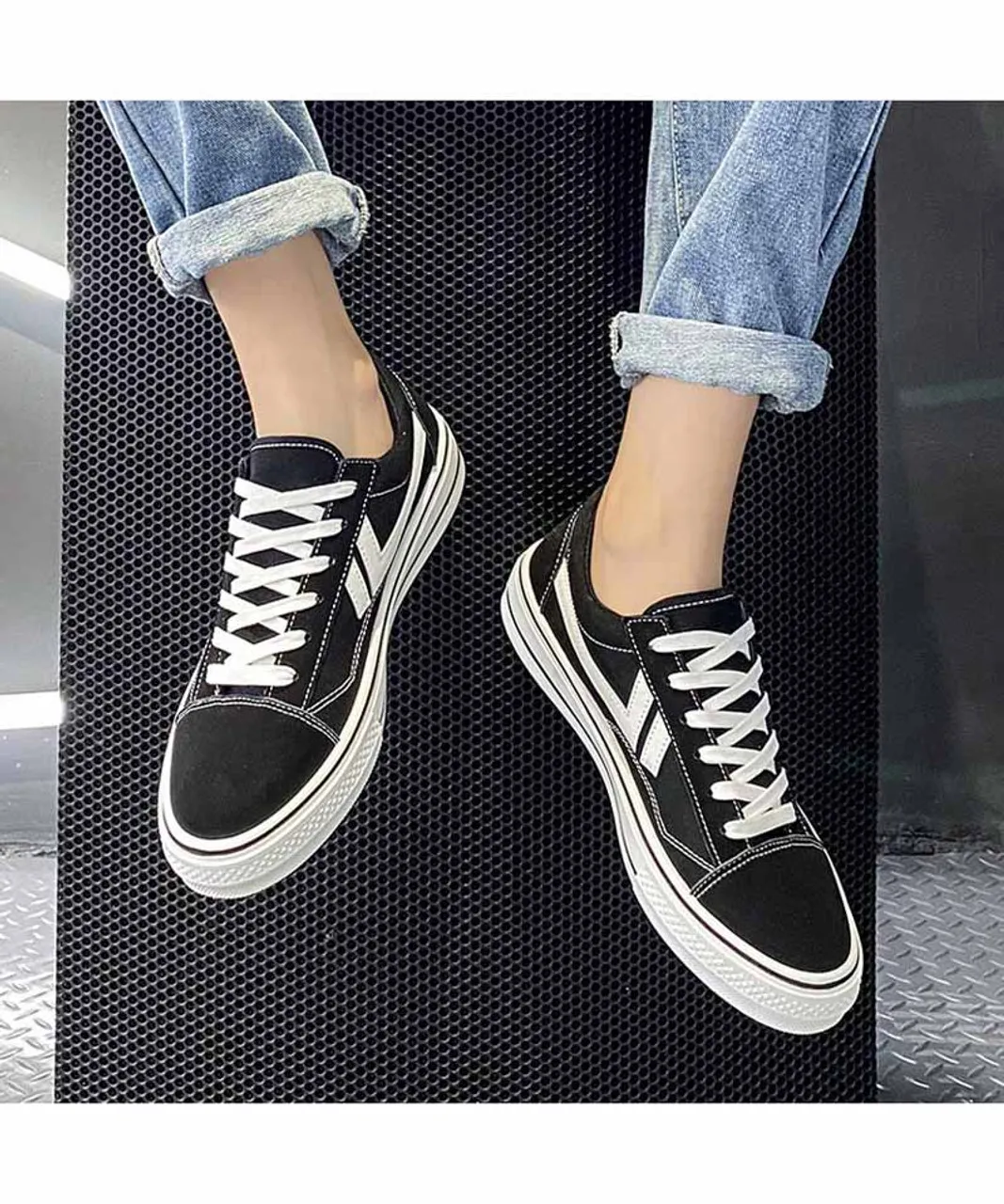 Black canvas stripe pattern lace up shoe sneaker