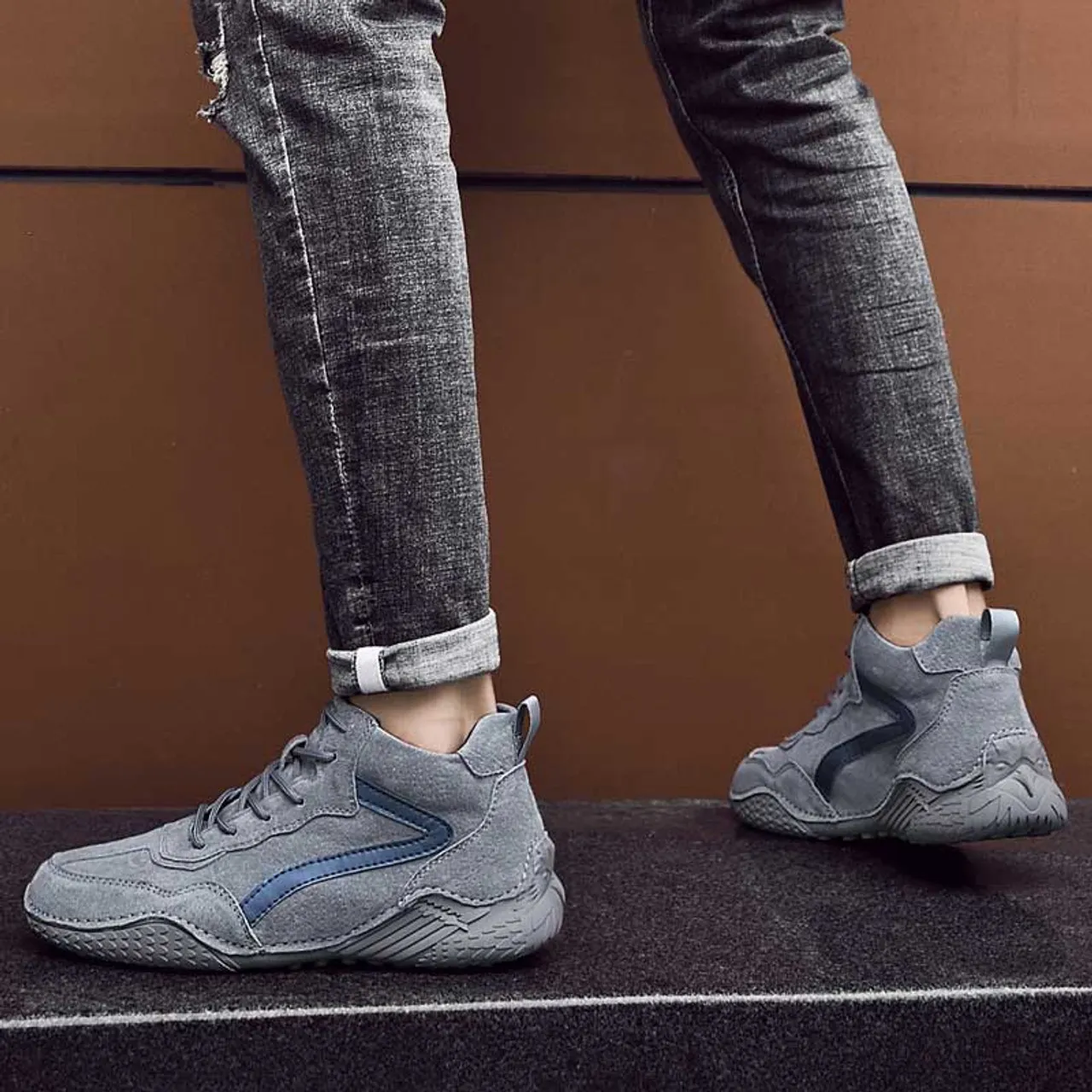 Grey stripe layered accents sport shoe sneaker