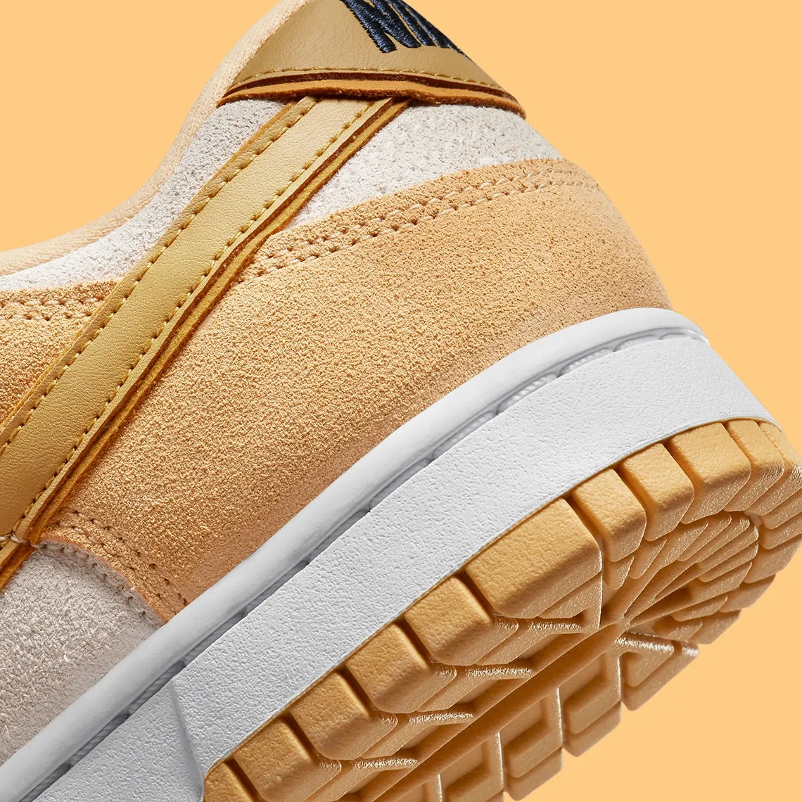 Nike Dunk Low WMNS 'Celestial Gold Suede' (W)