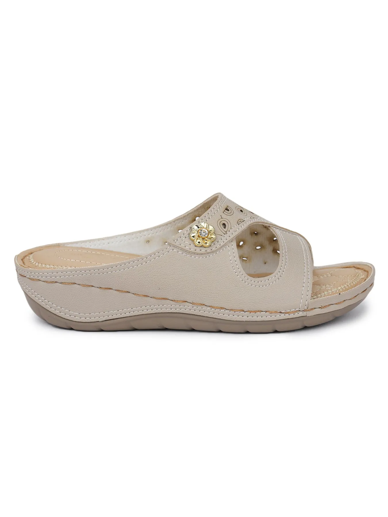Shezone Cream Women Flats