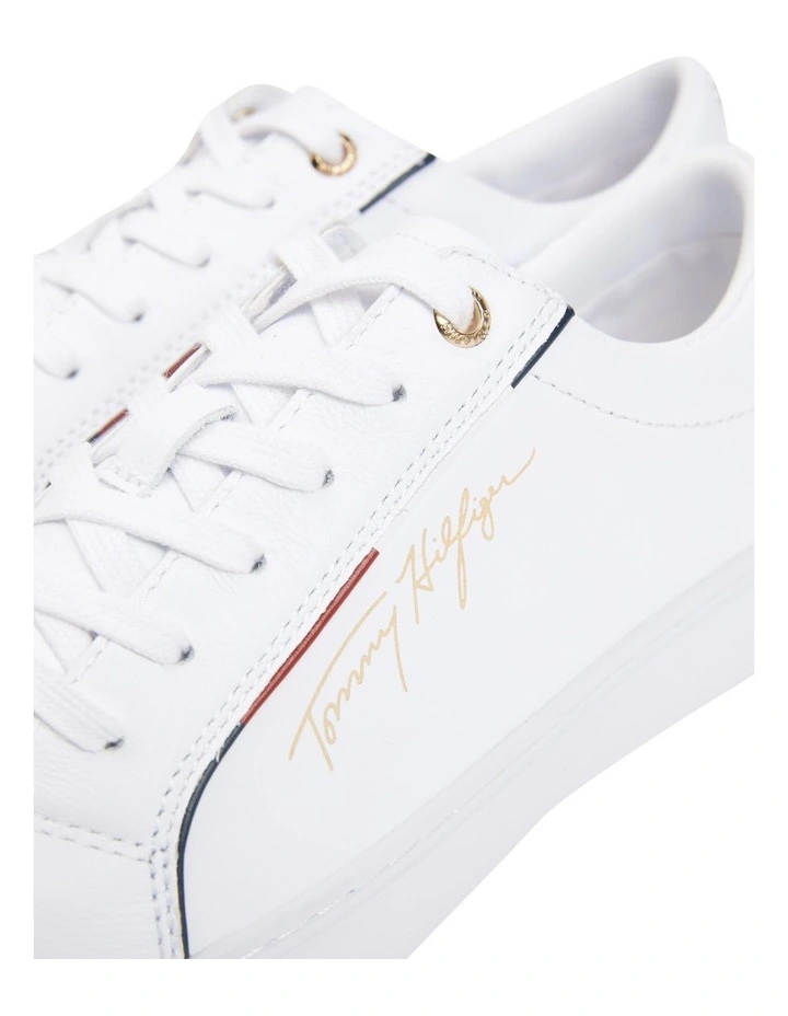 Signature Sneaker in White