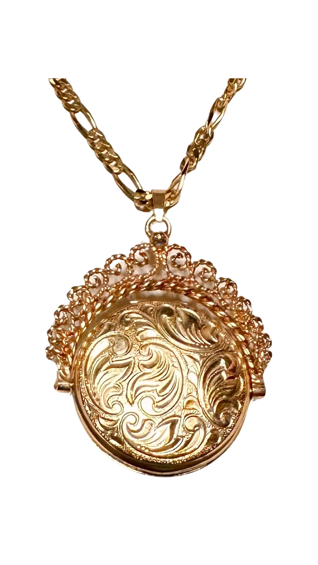 Spinning Locket Ncklc